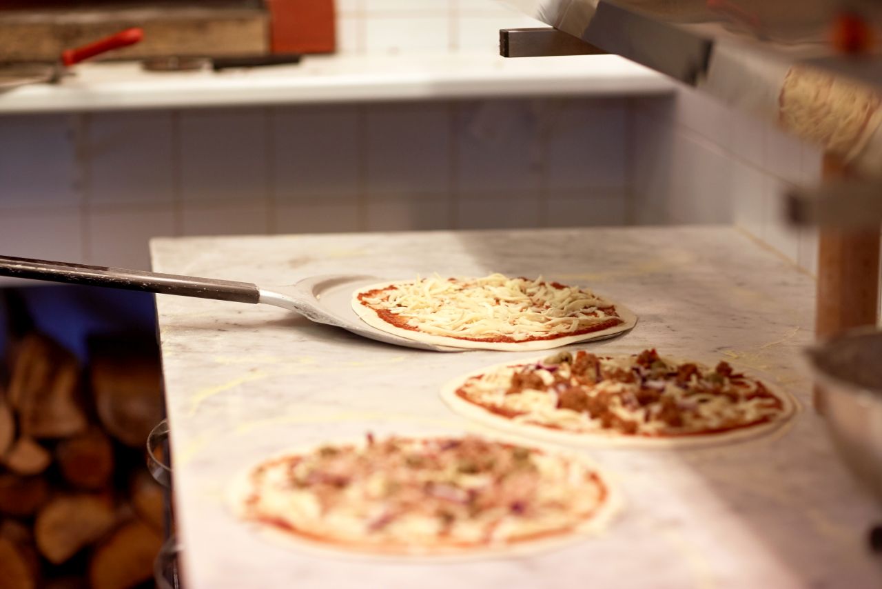 Jak dobrać odpowiedni piec do pizzerii?