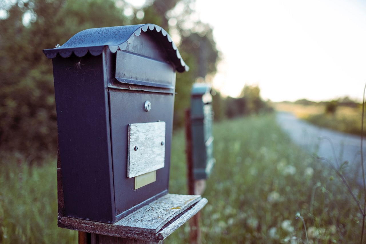 Skrzynki pocztowe przed domem – czy są naszą wizytówką?